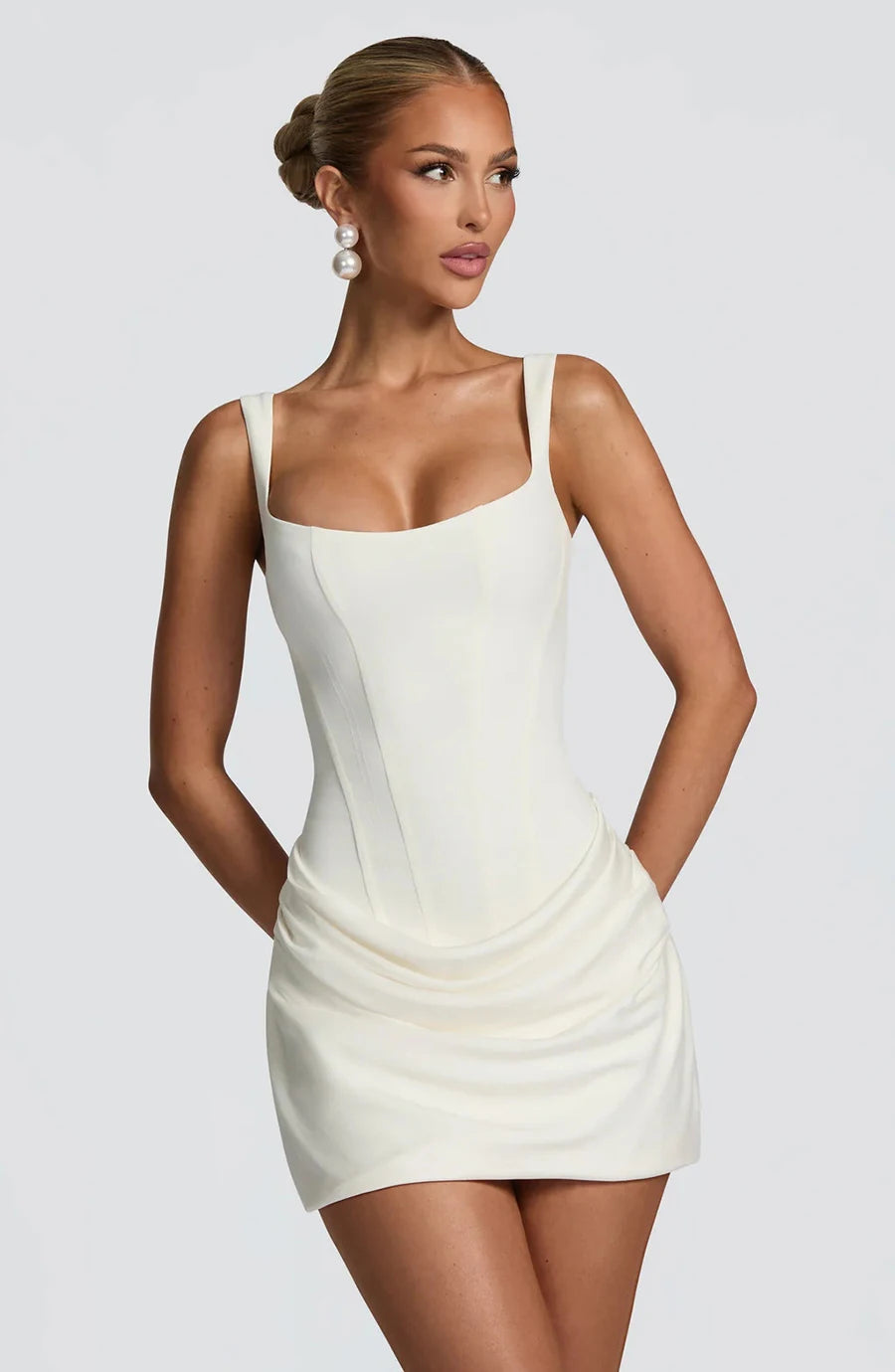Vestido Mini Fruncido para Mujer | Estilo Francés | Sin Tirantes | Bodycon Sexy Verano